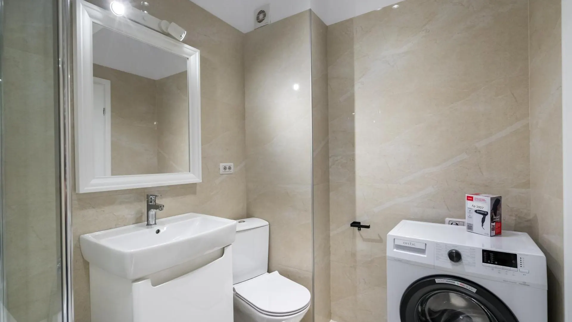 Central Spacious Apartment 1007 Bucharest