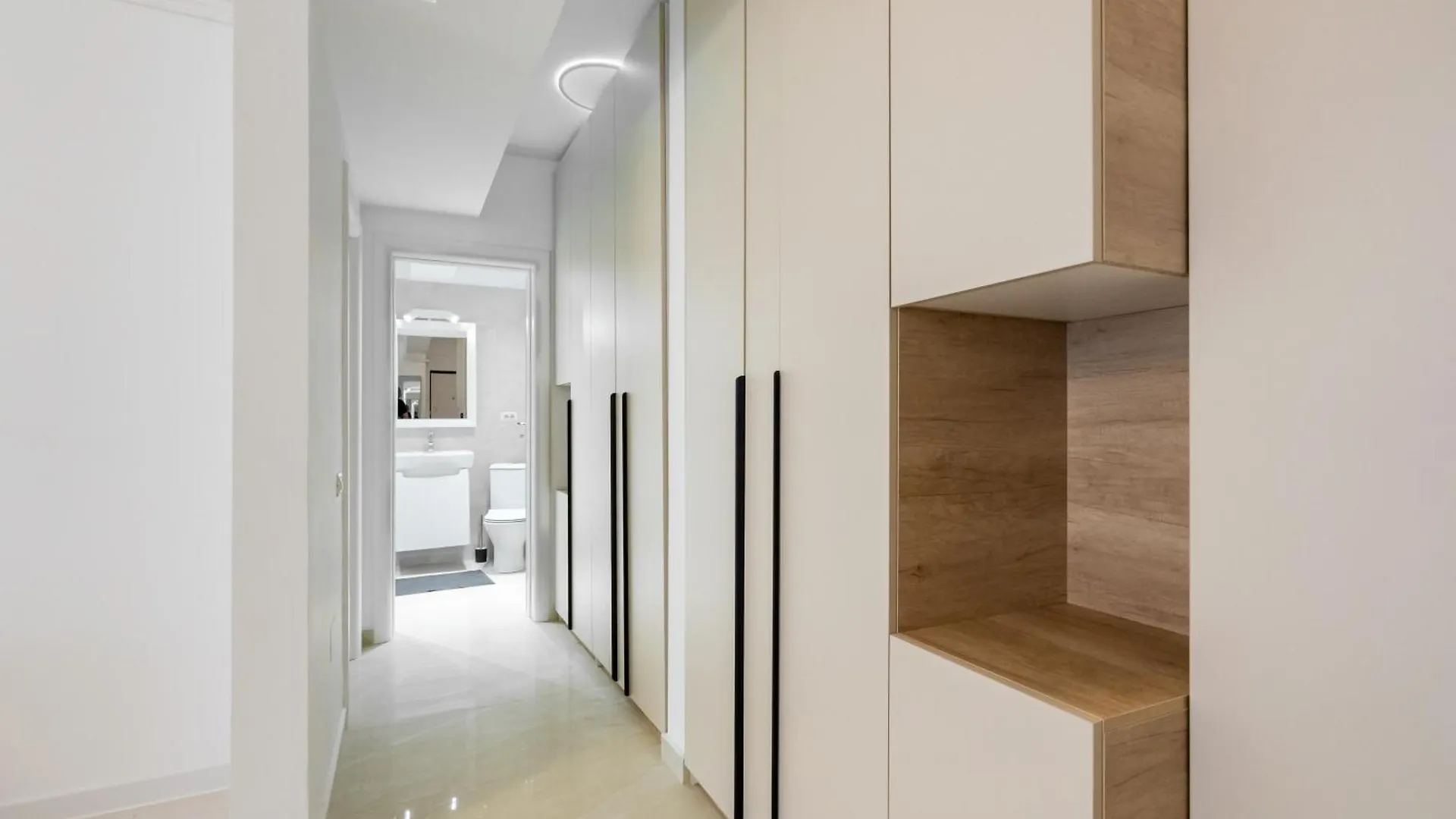 Central Spacious Apartment 1007 Bukarest