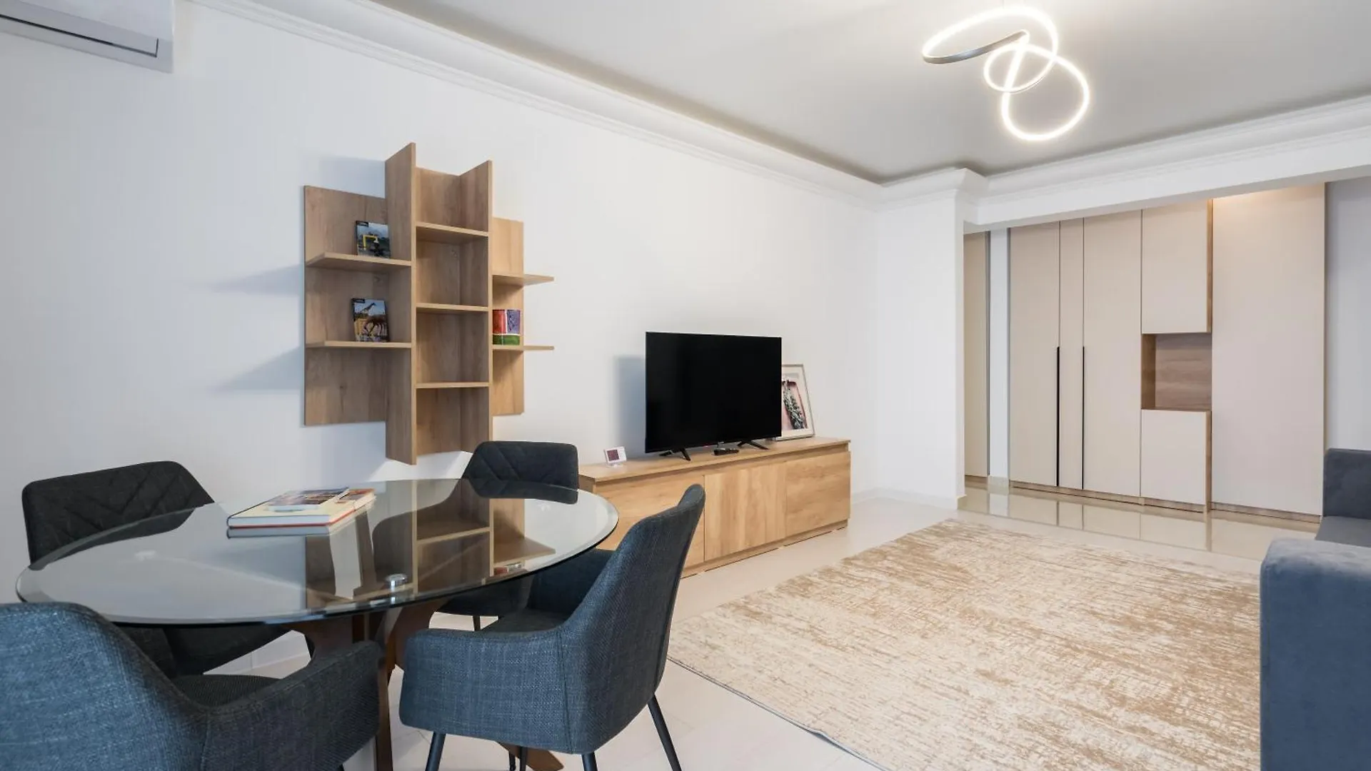 Central Spacious Apartment 1007 Bukarest